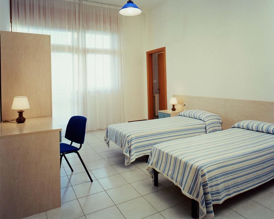 Casa Per Ferie Maria Assunta Hotel Lido di Jesolo Camera foto