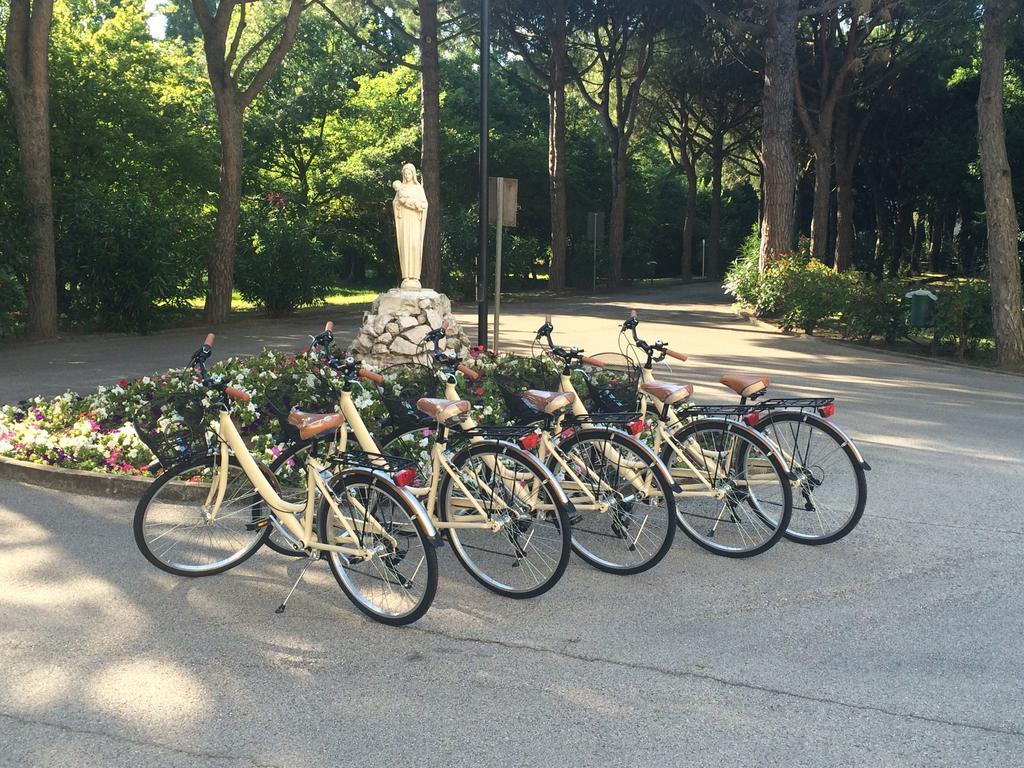 Casa Per Ferie Maria Assunta Hotel Lido di Jesolo Esterno foto