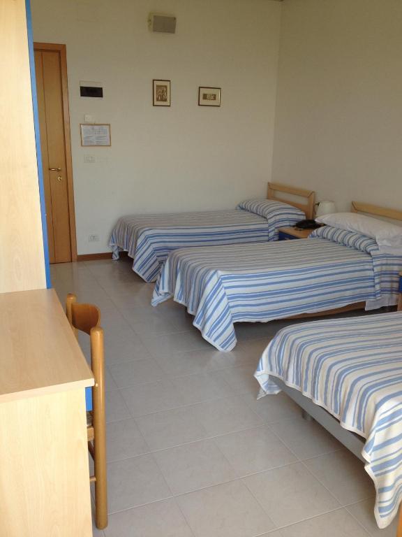 Casa Per Ferie Maria Assunta Hotel Lido di Jesolo Camera foto
